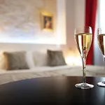 Hotel Le Clos De Notre Dame 3*